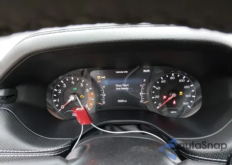 2024 Jeep Compass Latitude 4X4 z USA, uszkodzony, nr VIN 3C4NJDBN4RT122640